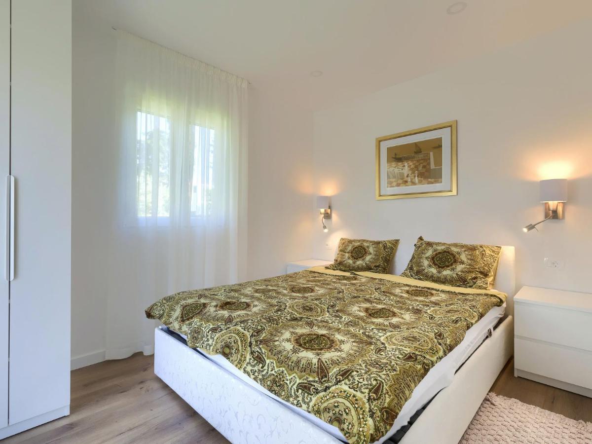 Holiday Home Punta 2 Umag Bagian luar foto